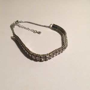 Small Choker w Diamond💎 Like Rhinestones (shiny)!